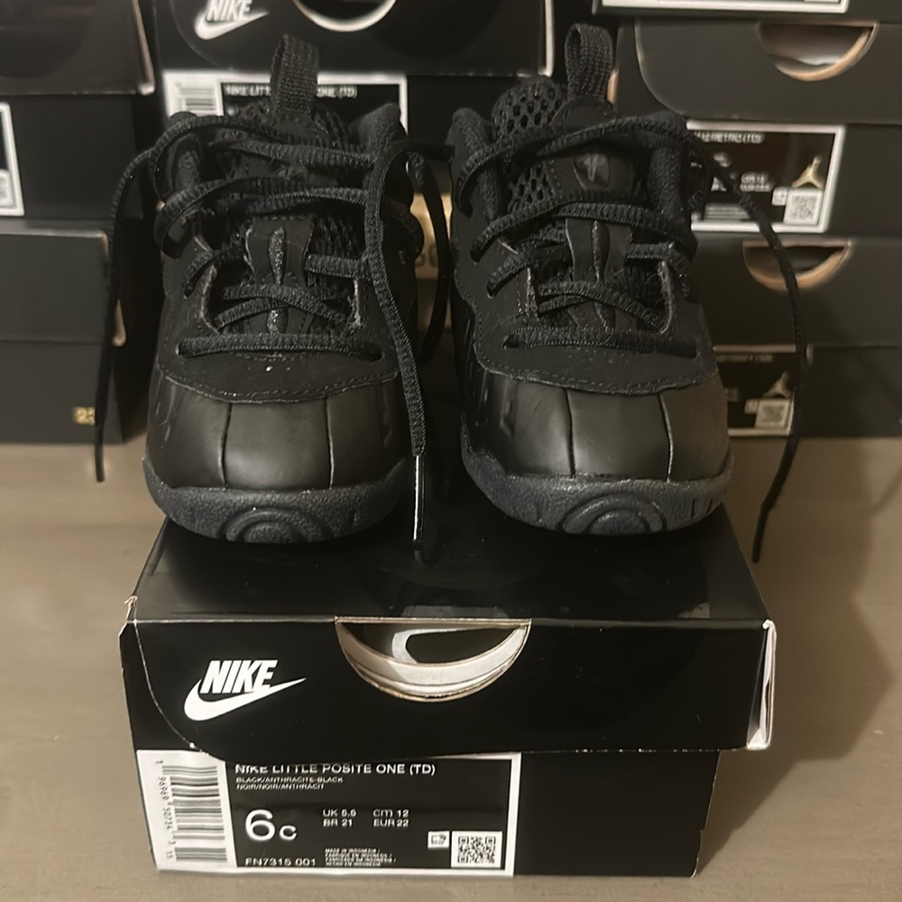 Toddler Black Nike Foamposites. Size 6C
